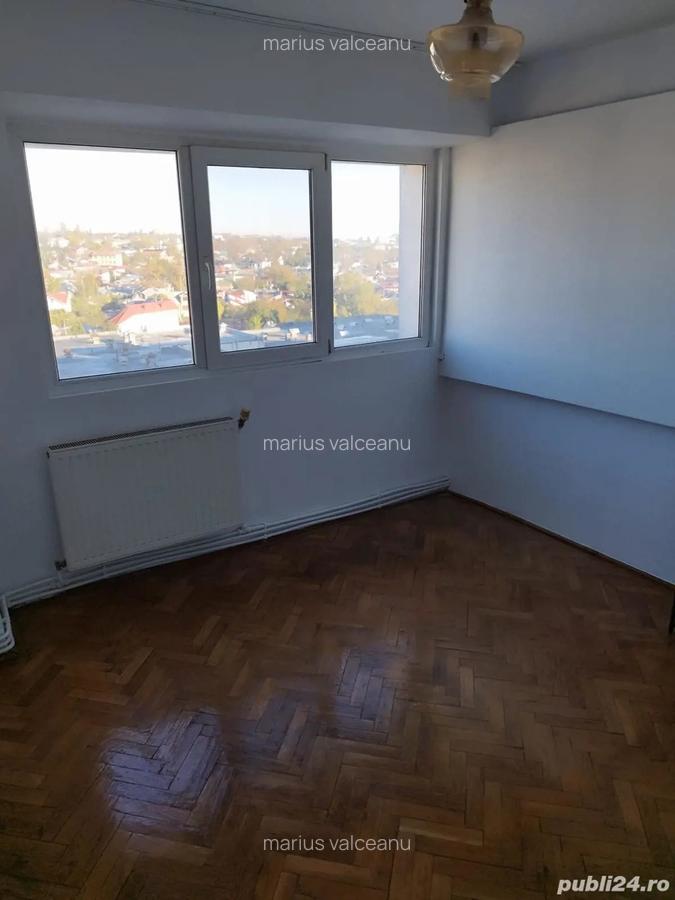 Inchiriere apartament 4 camere mobilat partial et 8 central - 2