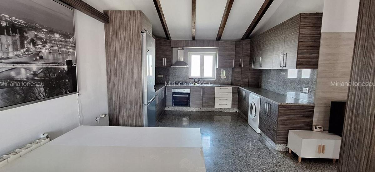 Apartament cu 3 camere semidecomandat, mobilat în Dumbrăvița - 5