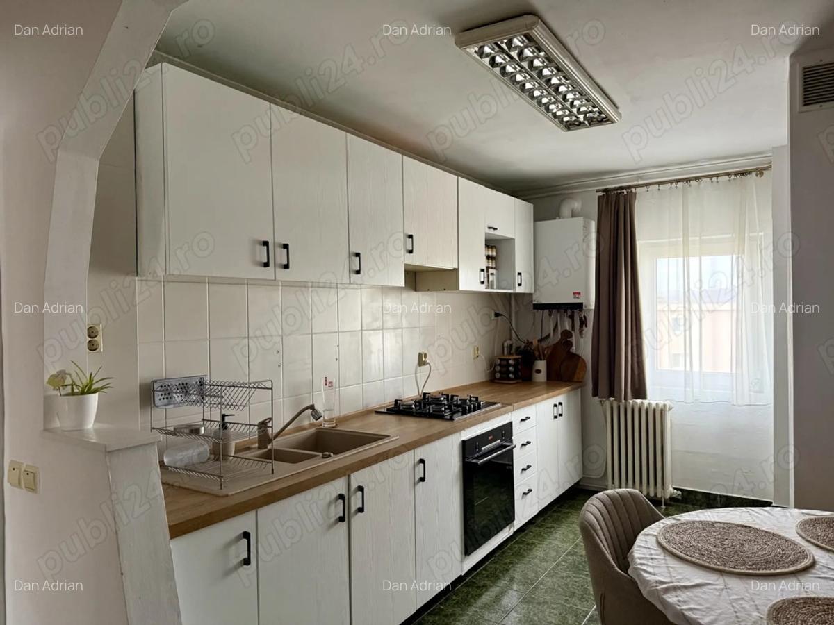 Apartament cu 3 camere, zona semicentrala, Bld Nicolae Titulescu - 10