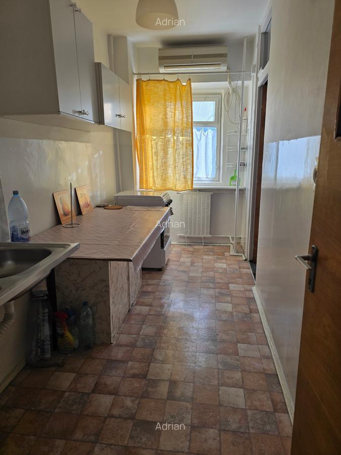 Garsonieră decomandată în Sebastian - 7