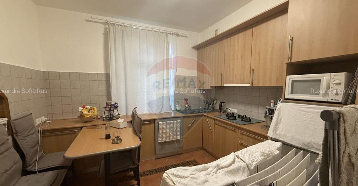 Apartament cu 3 camere pe Nicolae Iorga plus boxa - 9