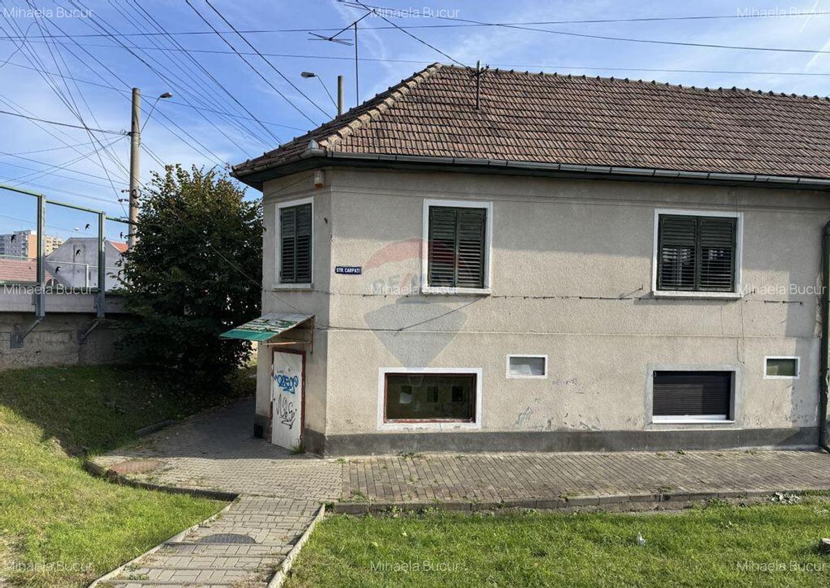 Casa cu 4 camere, situata in centrul ora?ului - 3