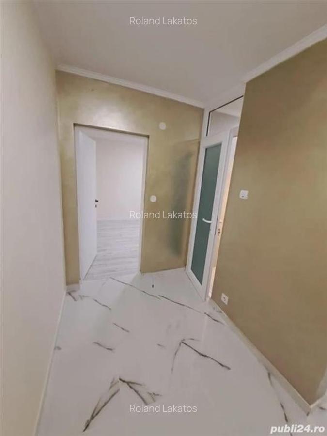 RECO . Apartament cu 2 camere Etajul 1  .  Rogerius . - 2