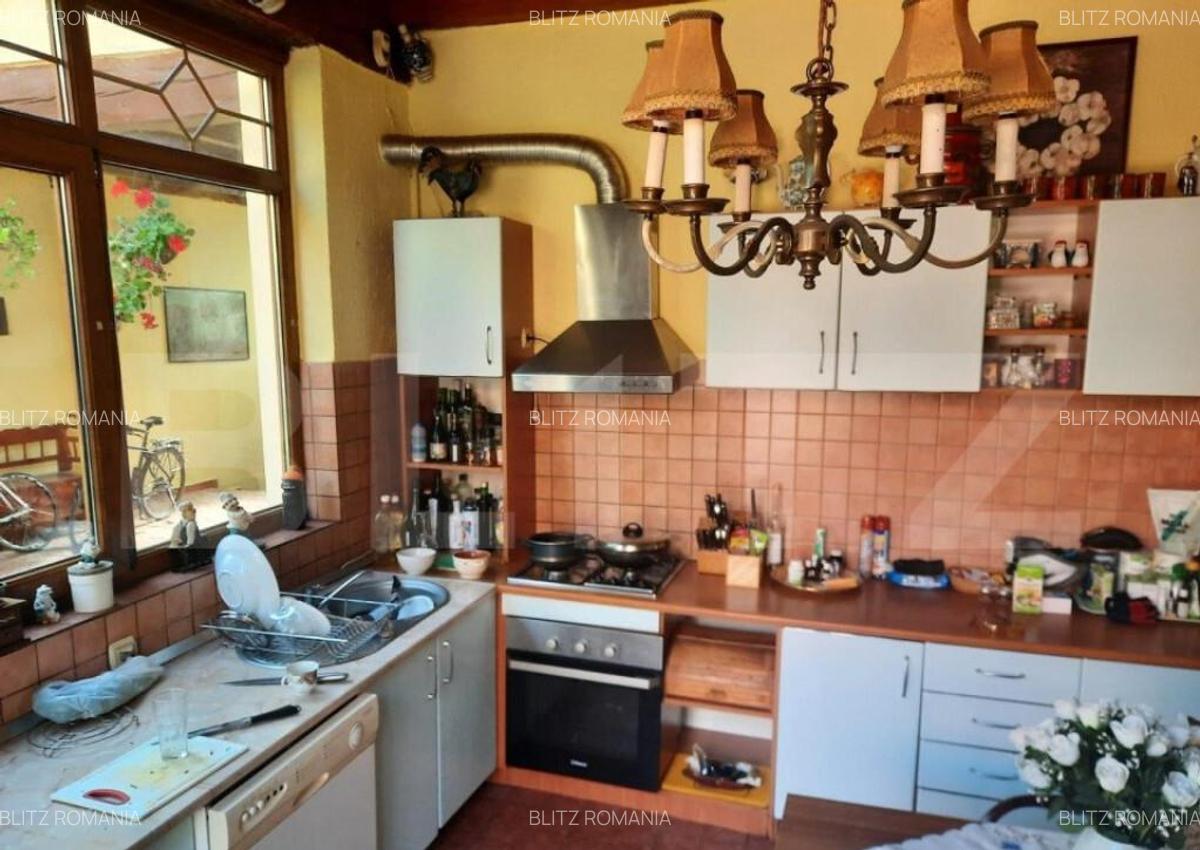 Colt de poveste, 1600 mp, piscina, semineu, centru Giarmata - 7