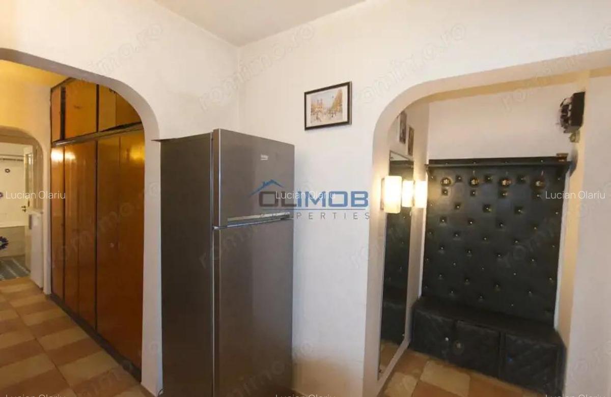 Apartament 3 camere de vanzare vedere spate Bulevardul Tei - 3