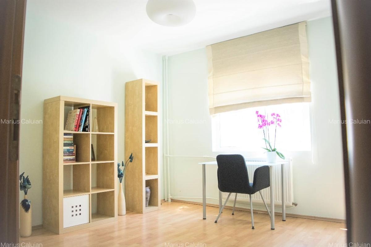 Bloc reabilitat, apartament trei camere zona Zepter - 12