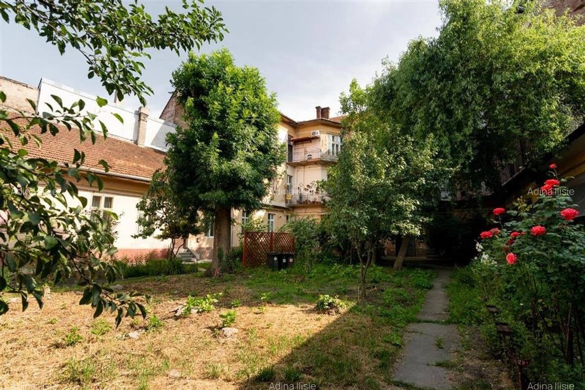Apartament cu 4 camere semidecomandat în Central - 4
