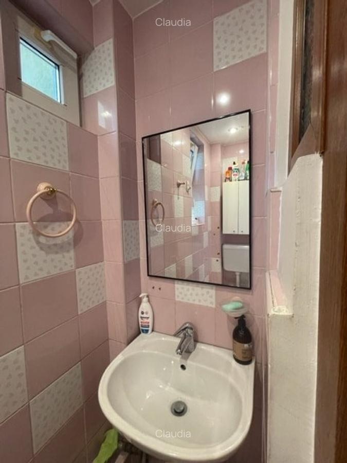 Apartament cu 5 camere semidecomandat, mobilat în Calea Călărașilor - 10