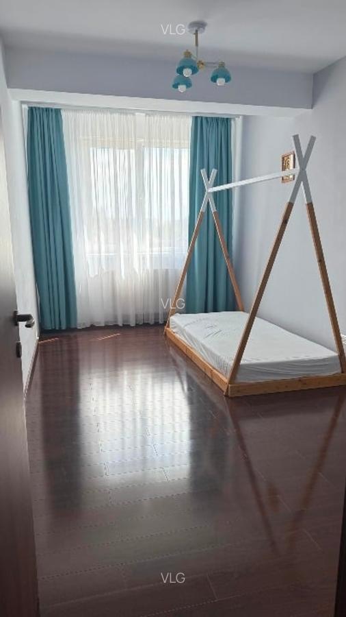 Apartament cu 3 camere decomandat în Sisești - 9