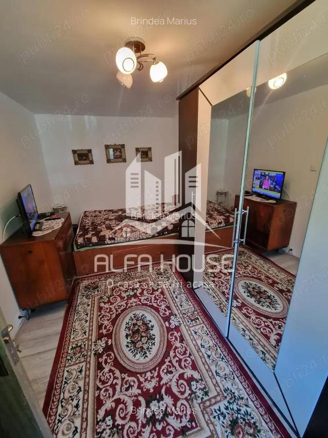 Vand 2 camere zona Govandari Micro 1 - 4