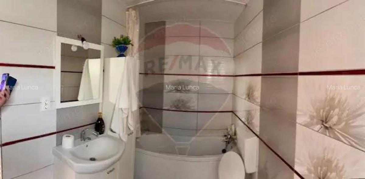 Casa / Vila cu 5 camere de vanzare - 18