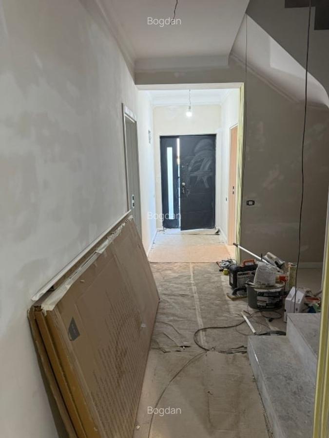 Vânzare casă  P+1+M - 2