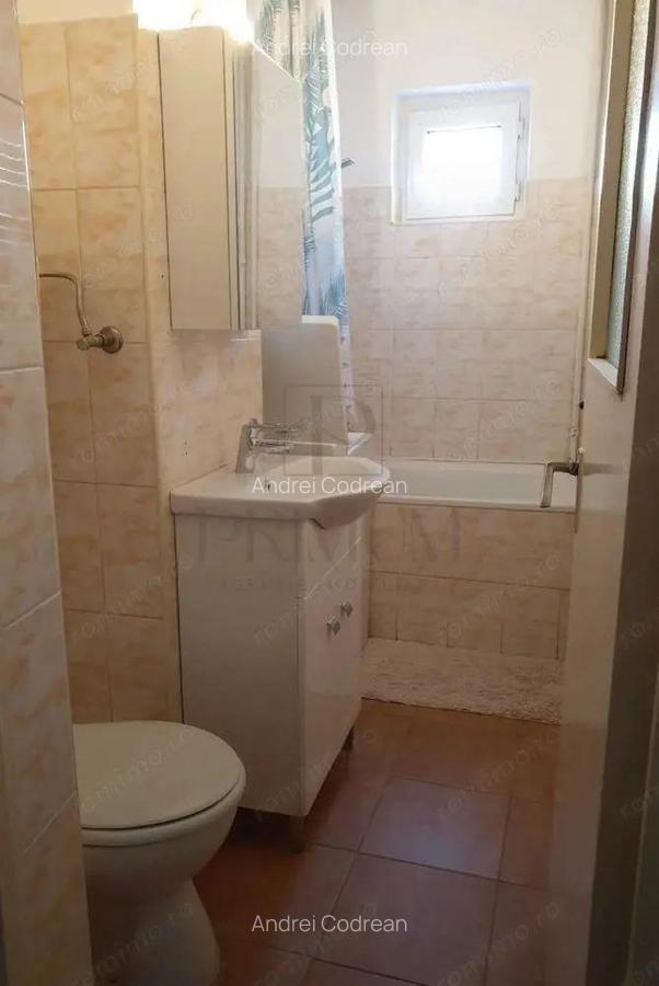 Complexul Studentesc - 2 Camere - Etaj 2 - Centrala termica proprie - Bloc izolat - Balcon deschis - 6