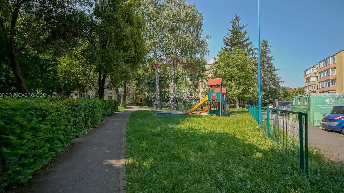 Garsonieră nedecomandată, mobilată în Tractorul - 12