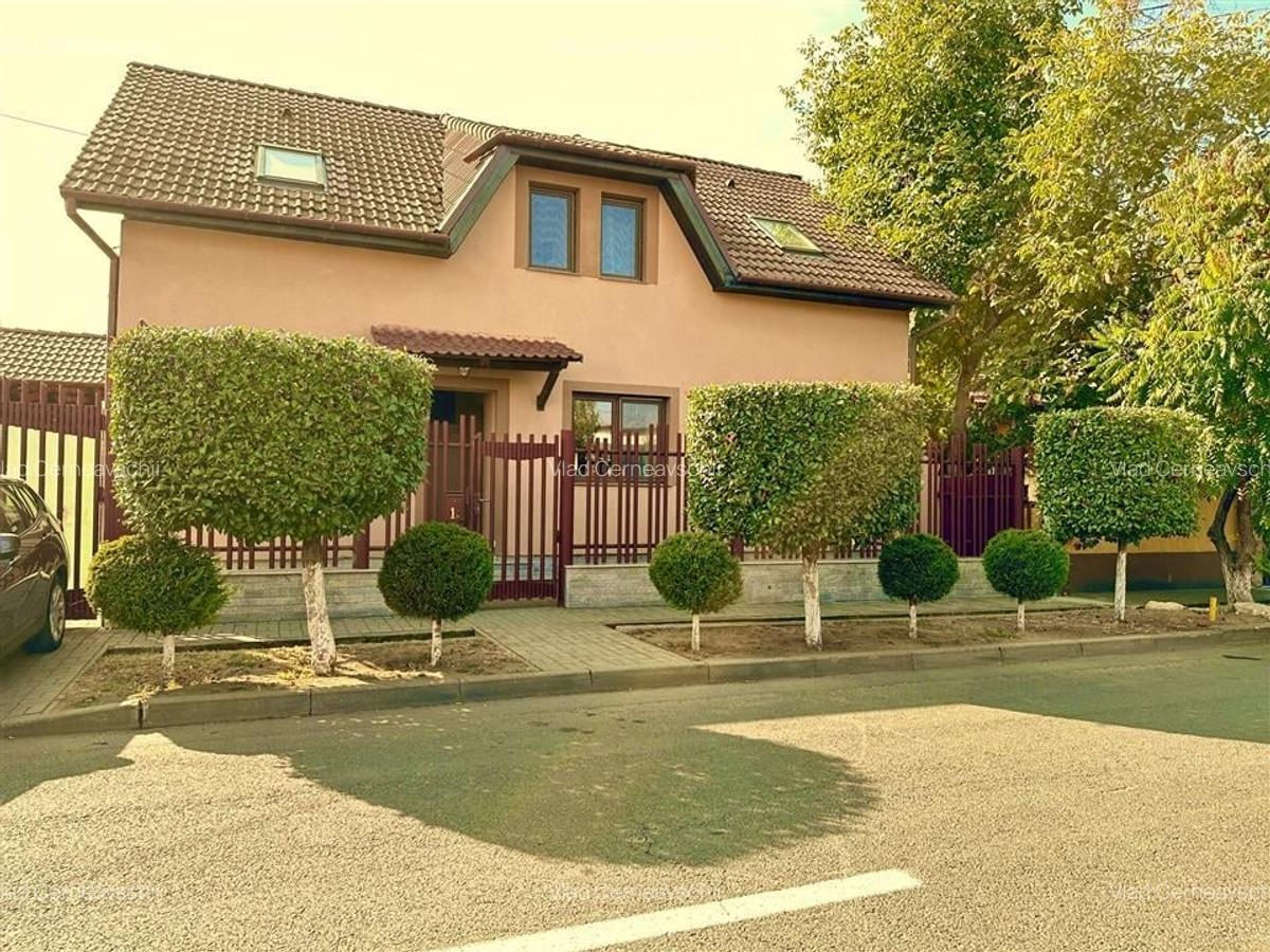 Casa cu mansarda 5 camere. Arad, zona Gai. - 1
