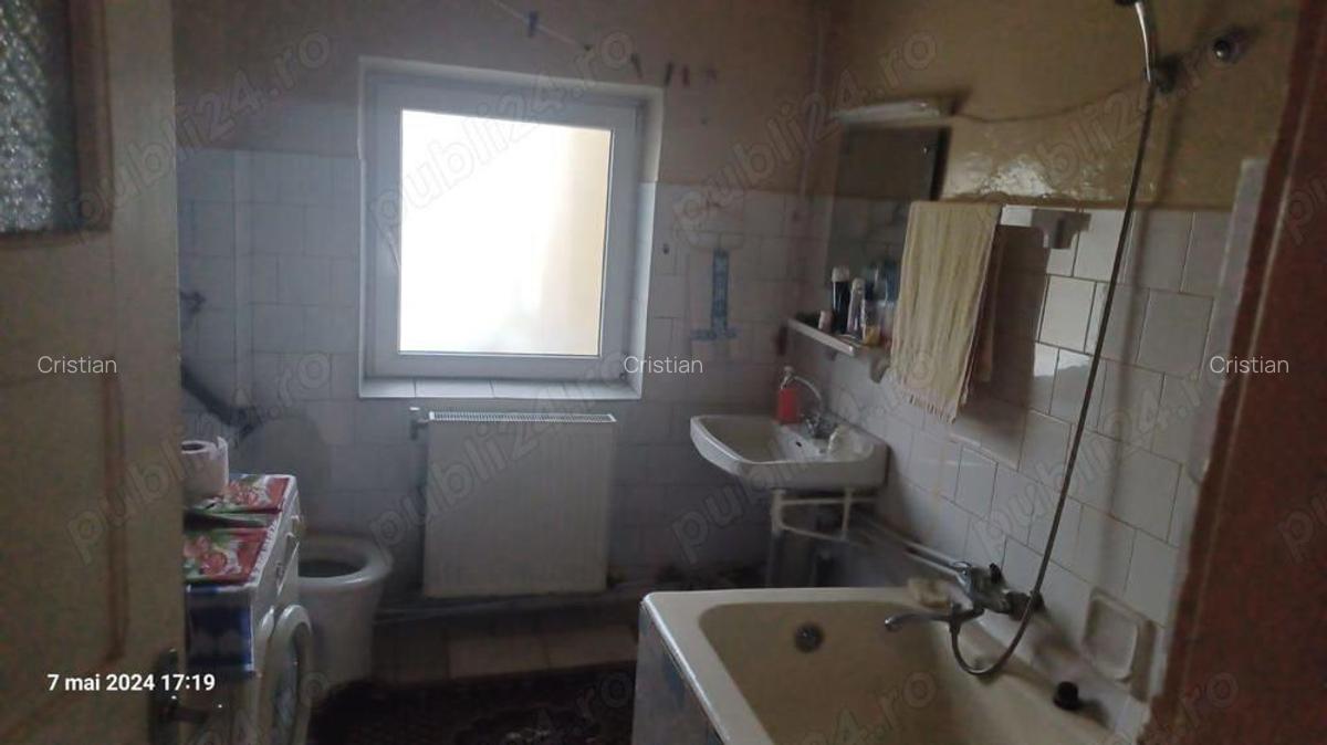 Urziceni, Casa de vanzare cu garaj, str.Regiei, nr.13, teren 568 mp, locuinta 109 mp - 9