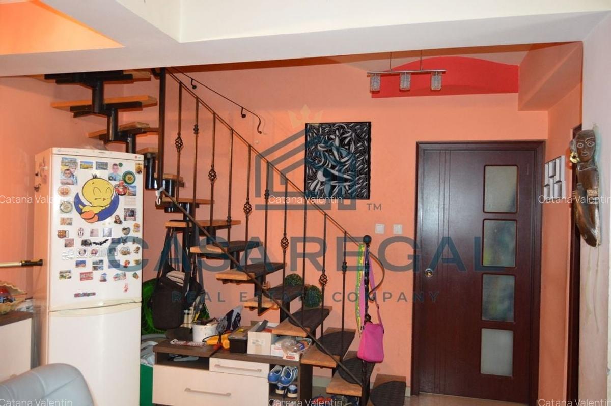 Apartament cu 3 camere decomandat în Nufărul - 16
