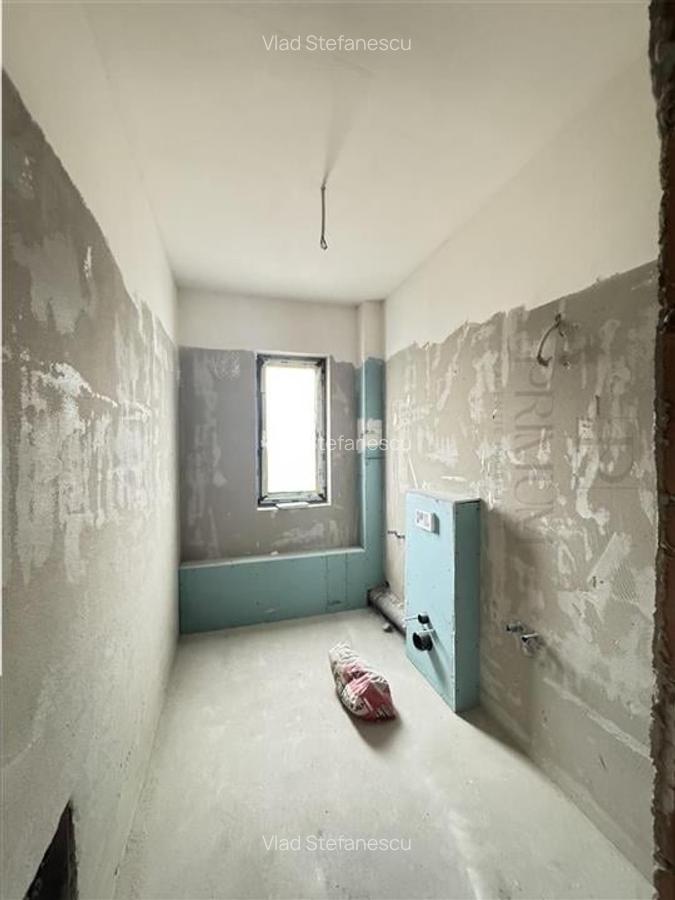 GIROC - 1 CAMERA - ETAJ INTERMEDIAR - SPATIOS - PARCARE INCLUSA - 3