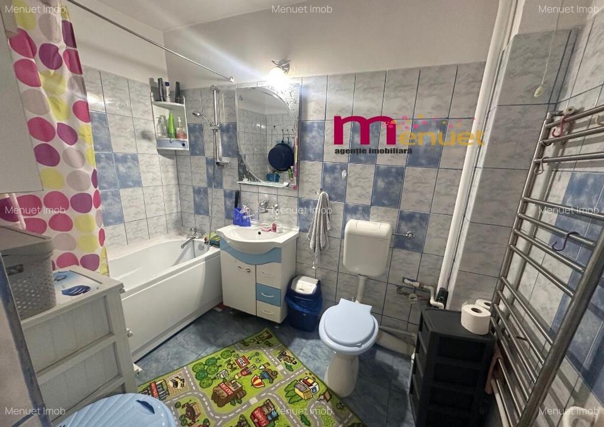 Apartament 2 camere,str.Victoriei,etaj 4+pod - 9