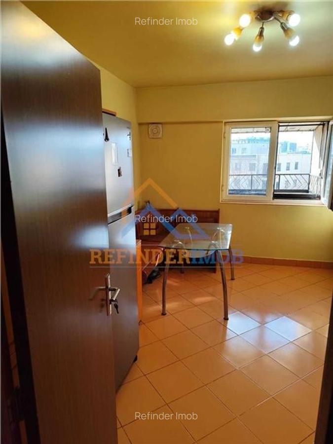 Apartament cu 4 camere decomandat, mobilat în 13 Septembrie - 5