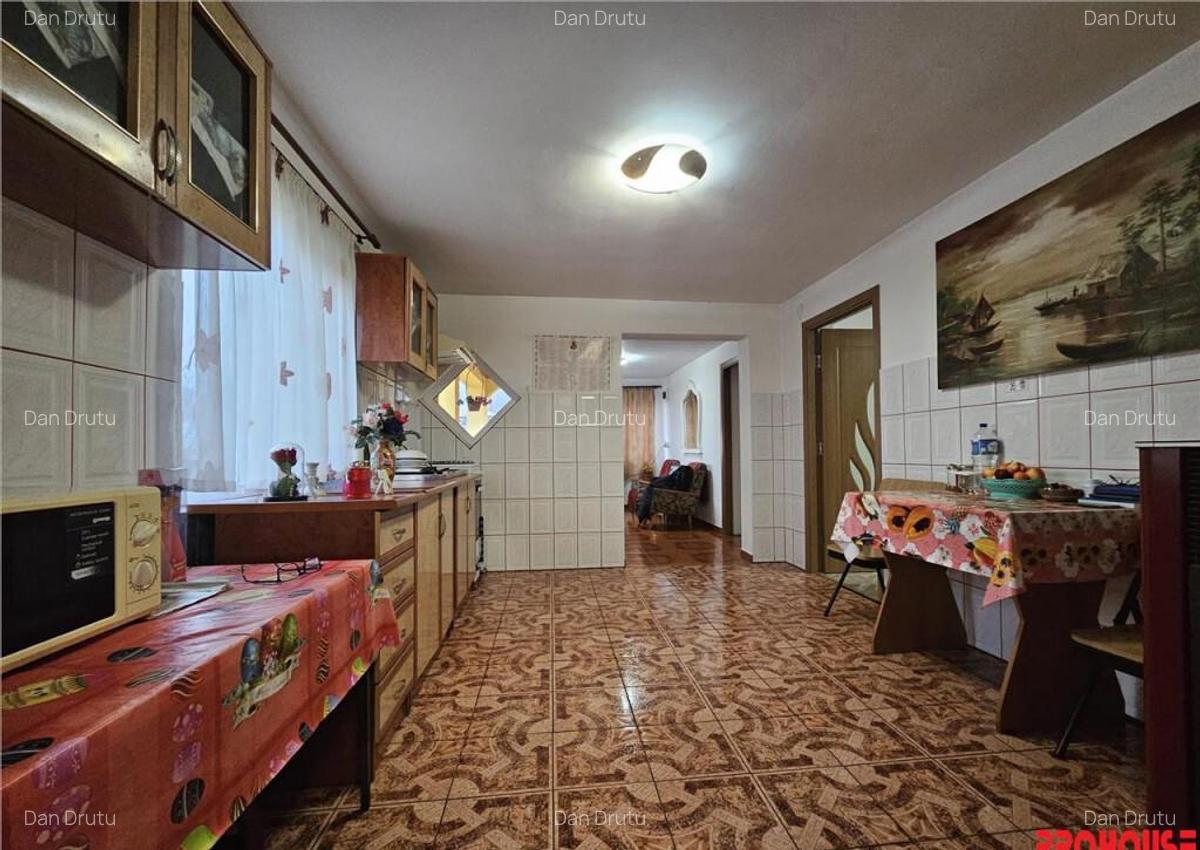 CLEJA - E85 - Casa 90mp, teren 2.000mp - 8 CLEJA - E85 - Casa 90mp, teren 2.000mp - 8
