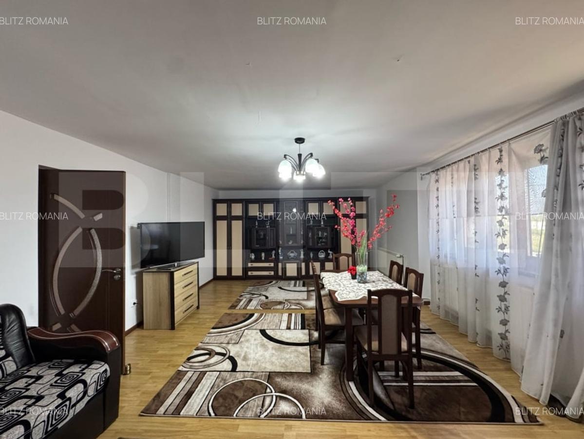 Casa cu 6 camere in Cristur, 287mp - 2