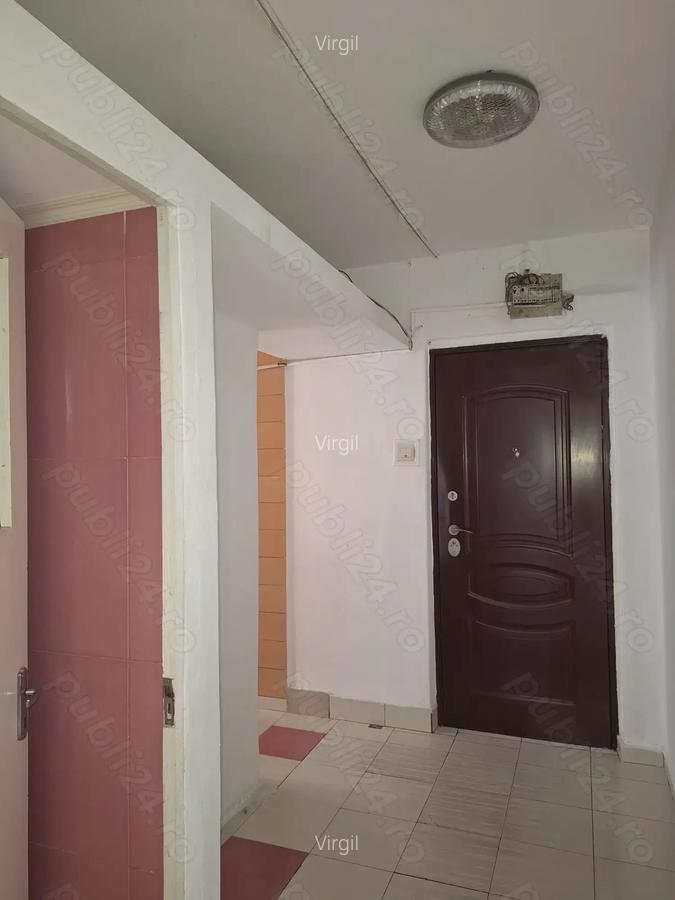 Apartament de vanzare - 3 Apartament de vanzare - 3