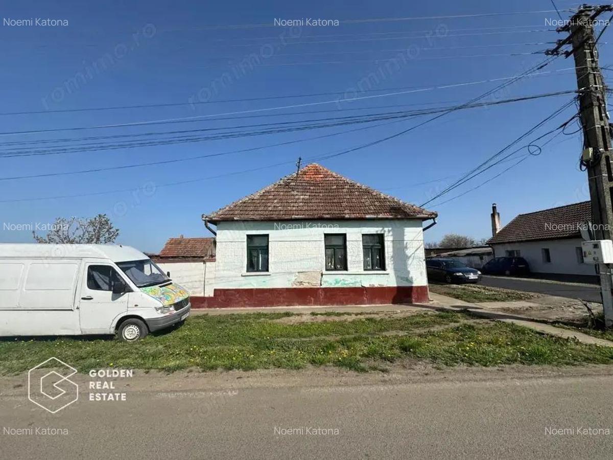 Casa cu teren 959 mp, Iratosu, Zona buna, Comision 0% - 10