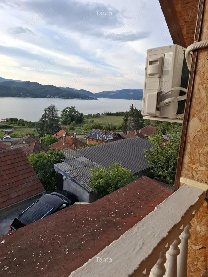Casa spa?ioasa cu vedere panoramica, situata in Tekija Serbia, la doar 25 km de Por?ile de Fier I - 9
