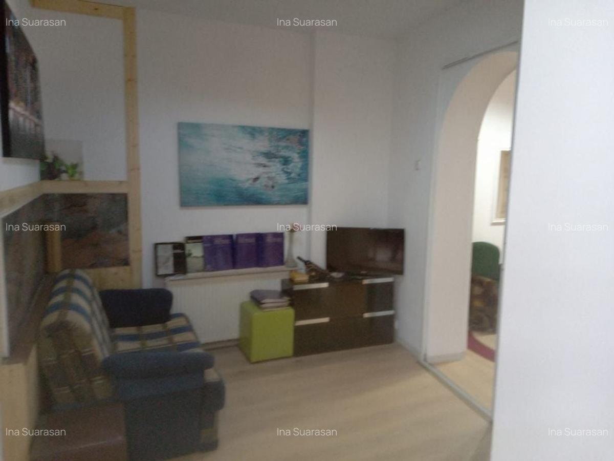 De vanzare Apartament 3 camere + pod in Vila, Vasile Lascar - Eminescu - 5