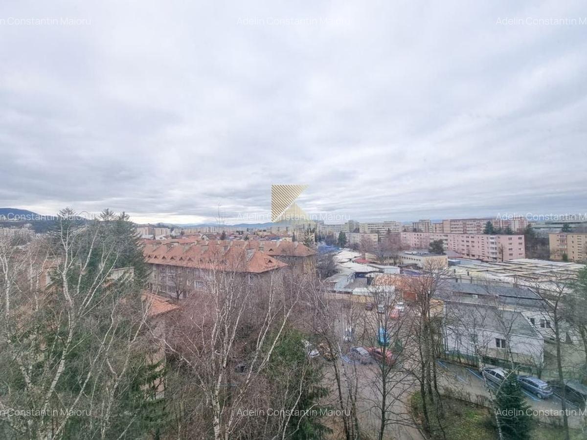 Apartament de 2 camere, semidecomandat, etaj 6/10, mobilat, Victoriei4 - 14