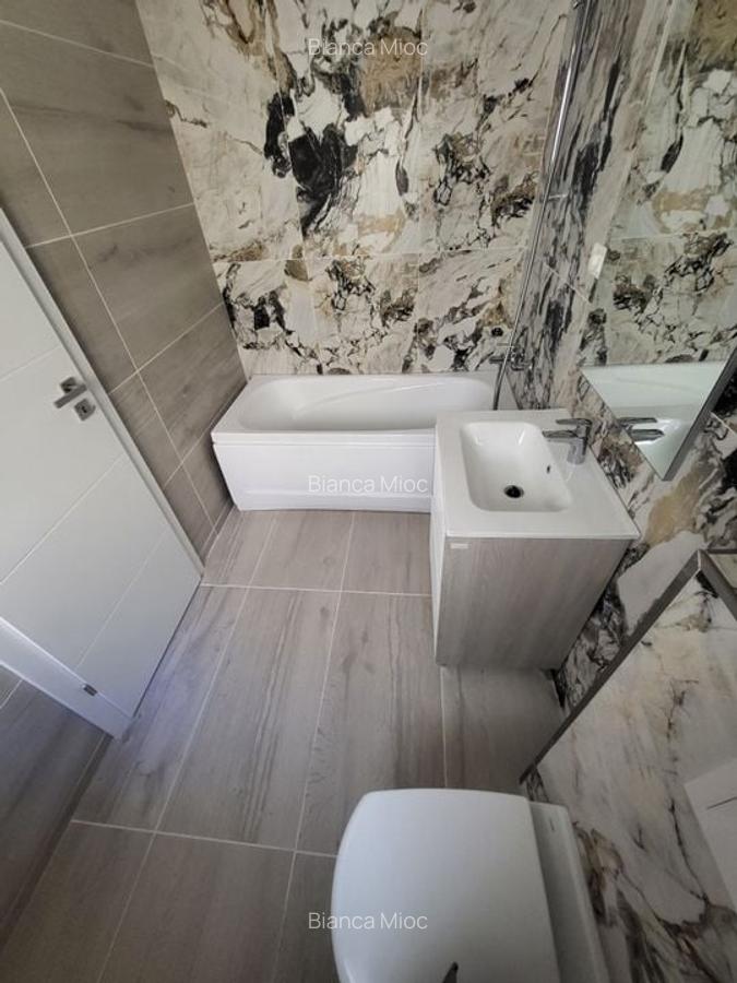 Apartament cu 2 camere decomandat în Girocului - 10