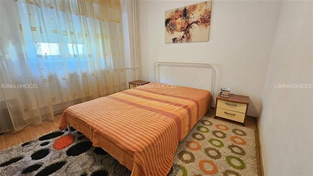 Piata Muncii-Calea Calarasi, apartament 3 camere, decomandat, mobilat-utilat, bl - 17