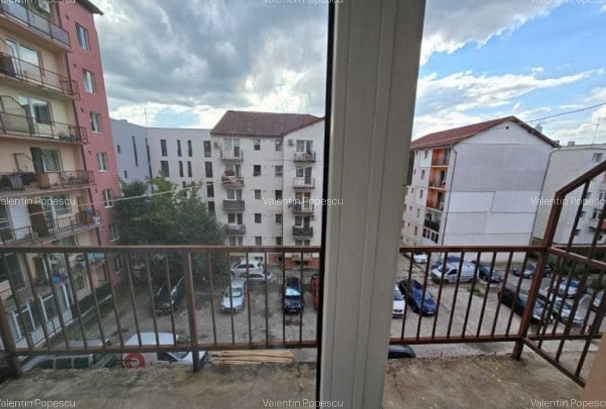 Apartament 1 camera, 40 mp, Intre Lacuri, balcon, etaj 3 cu lift - 7