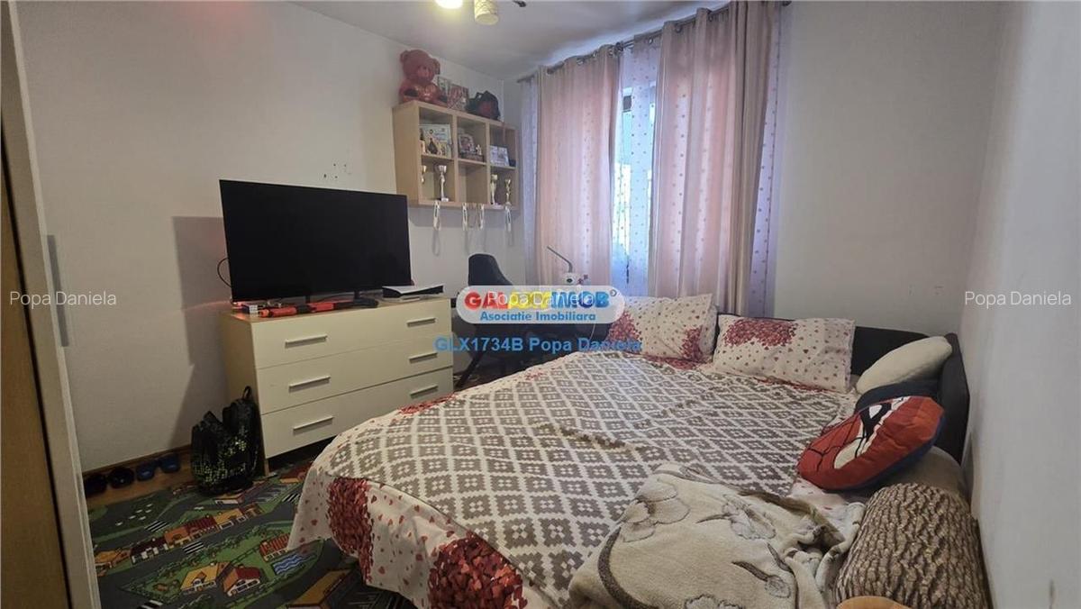 Vanzare apartament 3 camere decomandat, loc de parcare, mobilat - 5