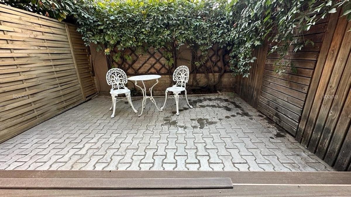 Apartament SUPERB 2 camere - zona Domenii - 2