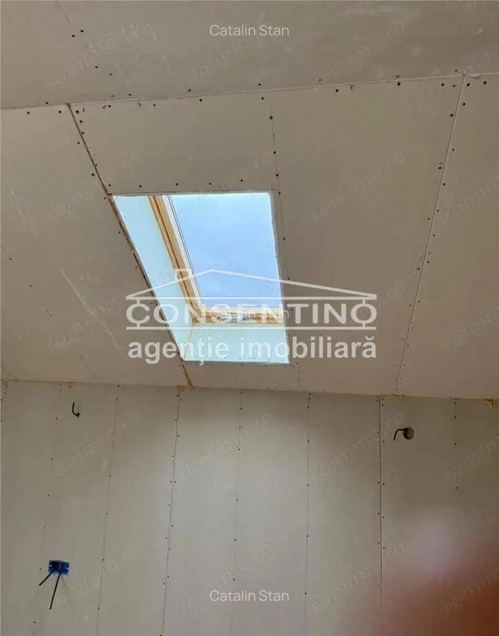 Se vinde imobil la 15 km de oras , in sat Bentu - 3