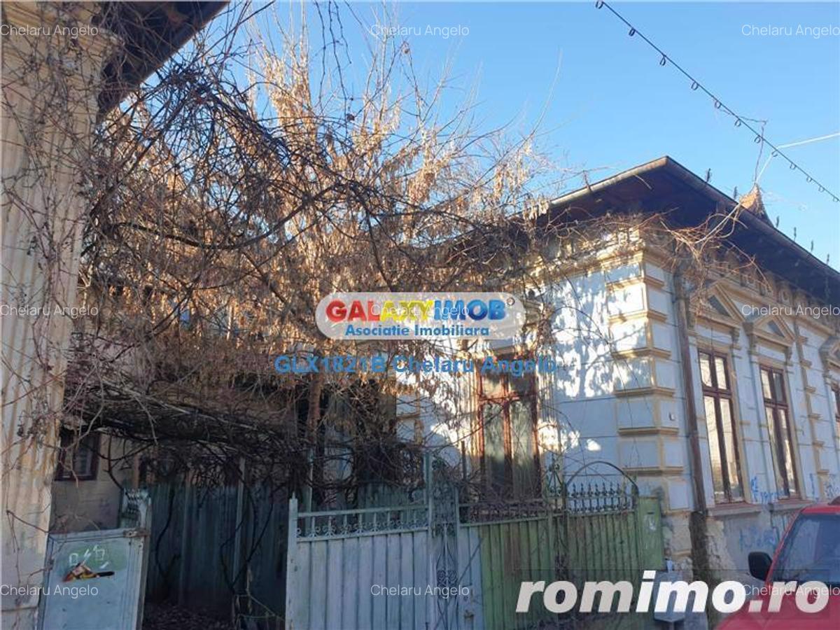 Unirii, Mitropolie, 2 vile interbelice, SU 290 mp, teren 300 mp - 5