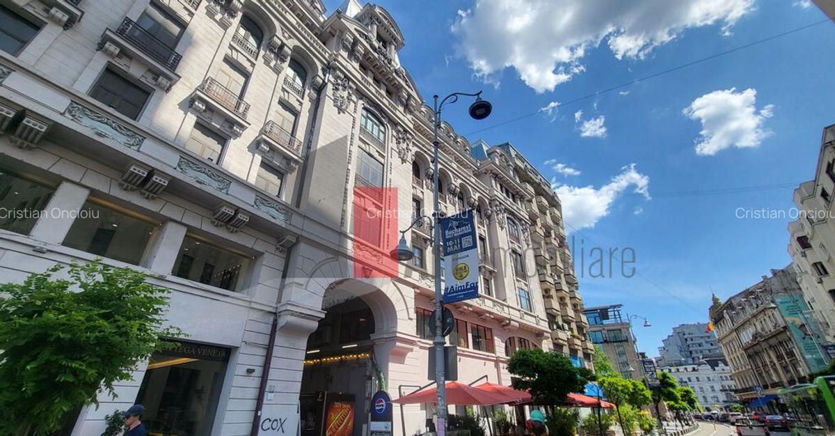Apartamentul REHEGUA , stradal, bloc REABILITAT - 1