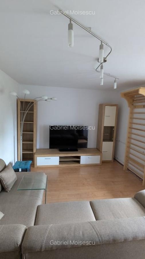 Apartament cu 4 camere decomandat în Lujerului - 4