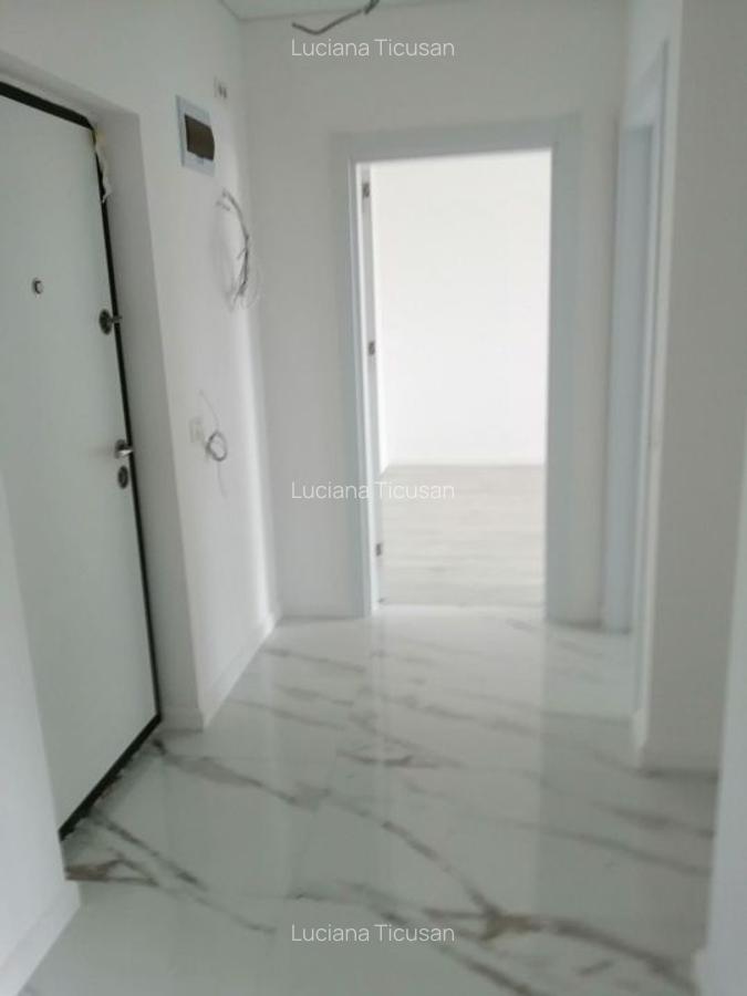Apartament cu 2 camere decomandat în Apărătorii Patriei - 9