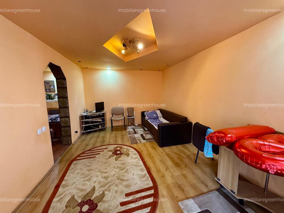 Apartament 2 camere, zona Mihai Eminescu-URGENT - 6