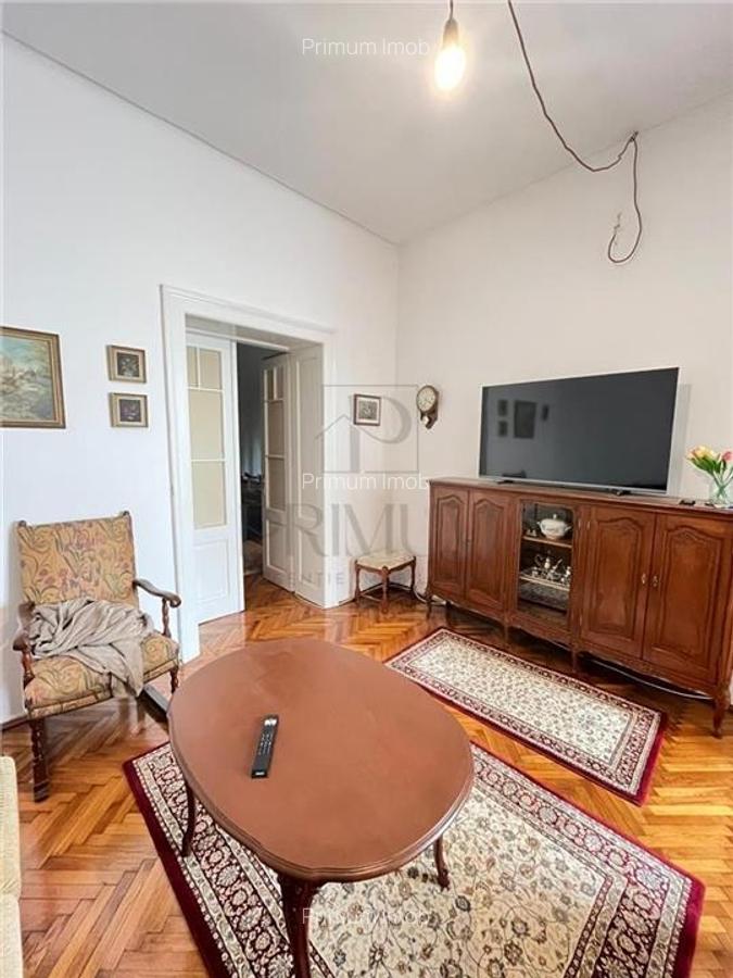 BALCESCU - Cladire renovata - 3 Camere - Centrala proprie  - Curte 137mp - 2