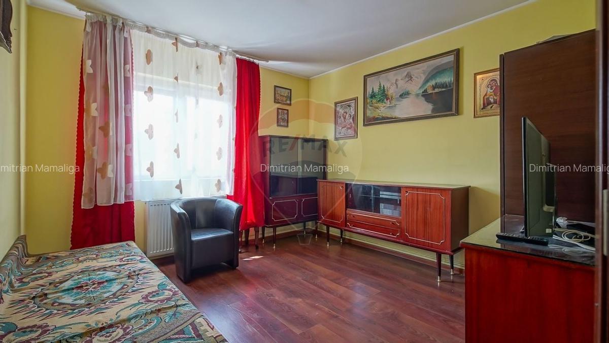 Apartament 3 camere, 2 bai - Str. Independentei, Tractorul - 10