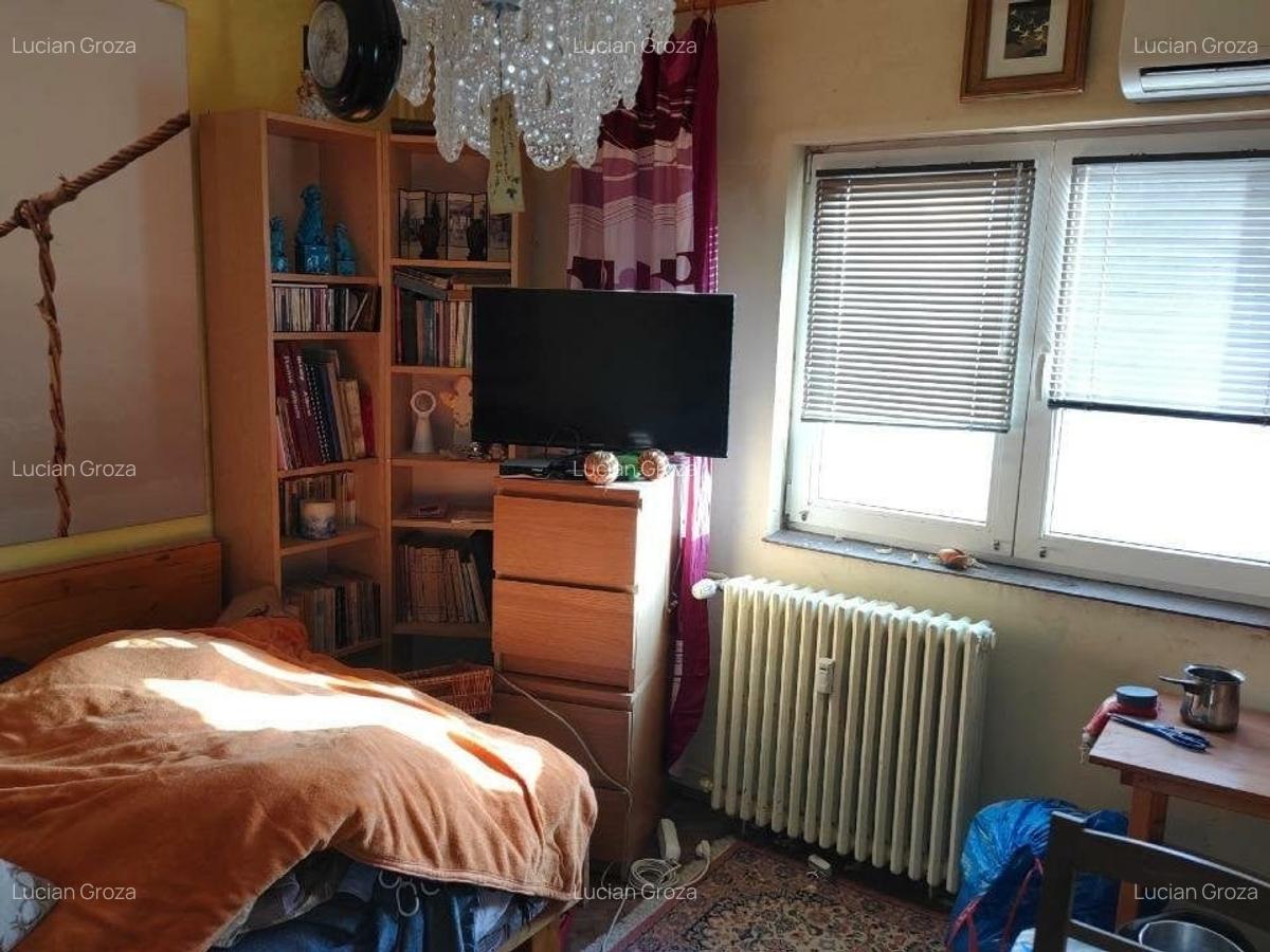 Apartament cu 4 camere decomandat în 1 Mai - 7