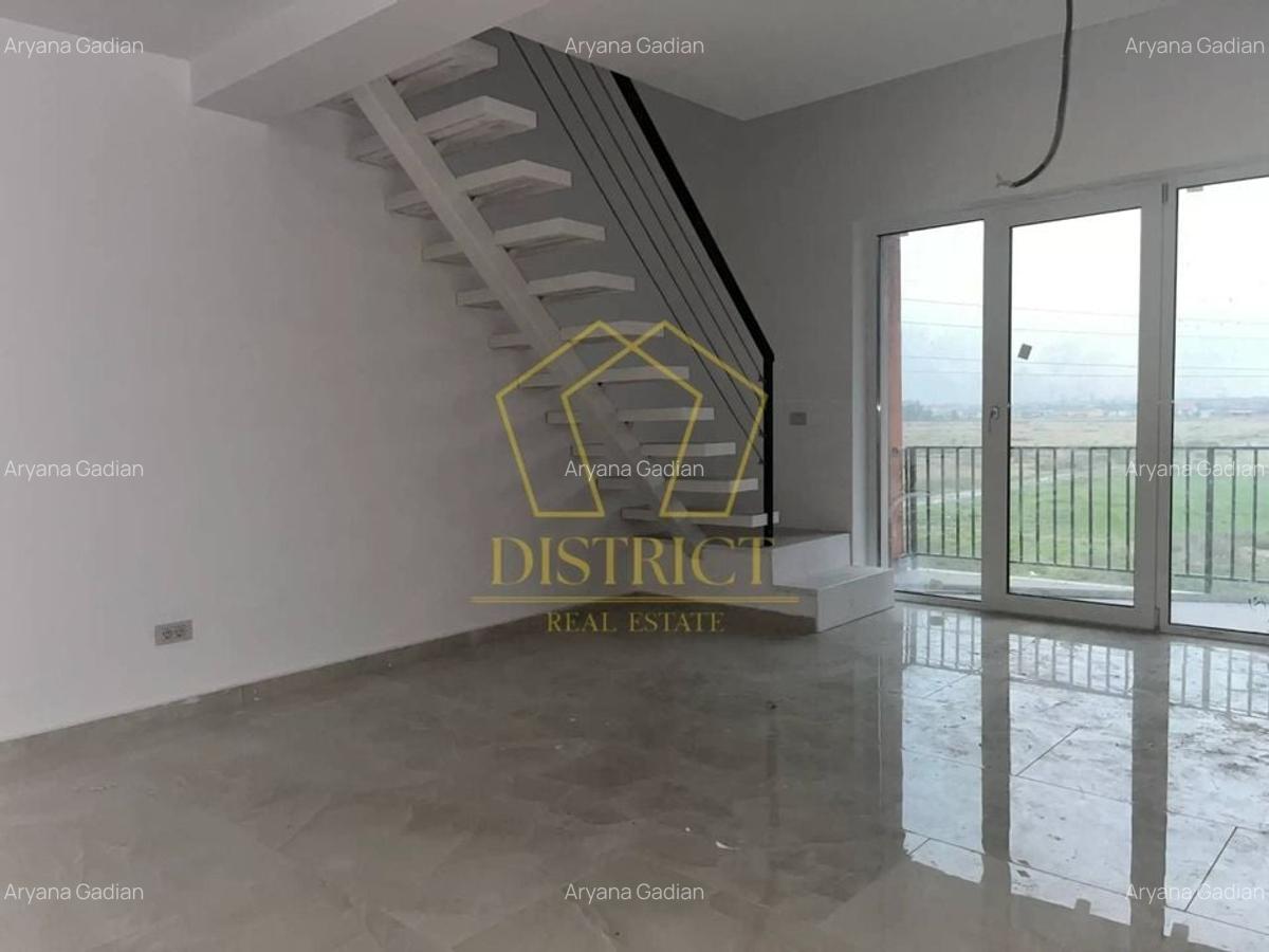 Apartament cu 3 camere decomandat în Giroc - 1