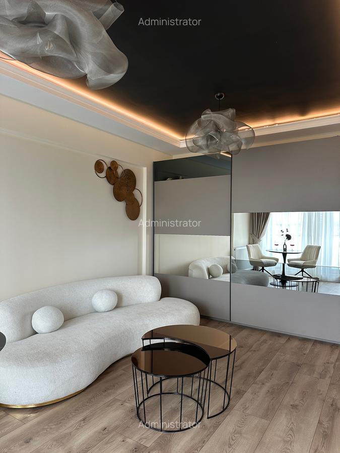 Apartament modern cu 3 camere, doua bai, etaj 4/6 (cu lift), prima inchiriere - 17