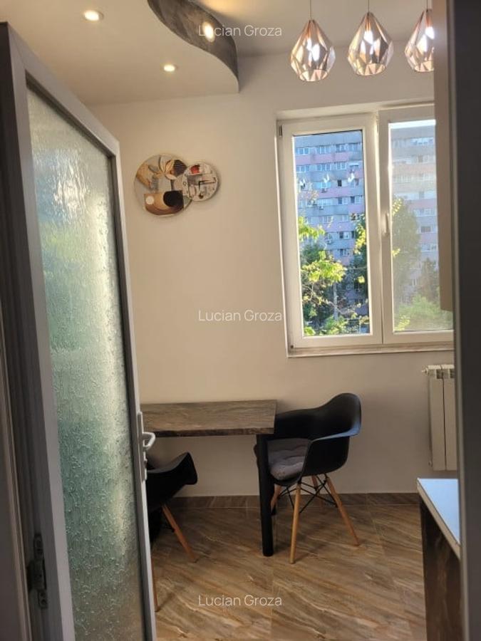 VAnzare apartament 23 camere Bucurestii Noi - Bloc Rusesc - 19