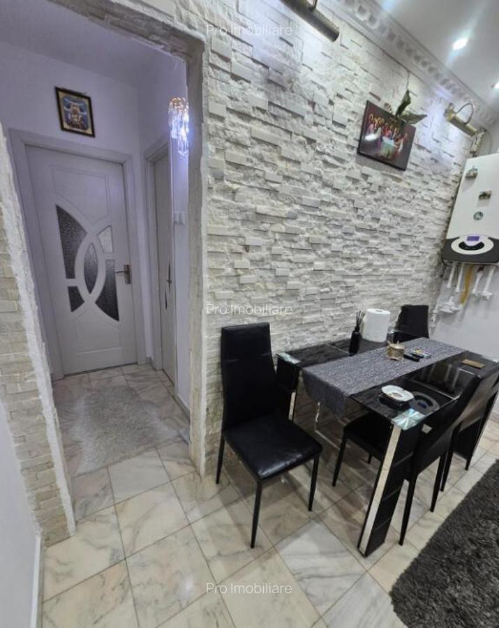 Vand apartament cu 2 camere decomandat - 9