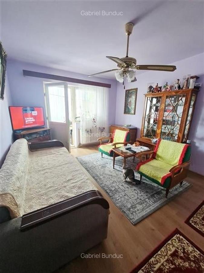 Apartament cu 3 camere semidecomandat, mobilat în Griviței - 10